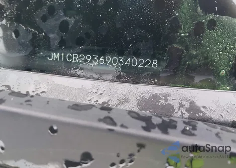 2009 Mazda Mazda5 Touring z USA, uszkodzony, nr VIN JM1CR293690340228